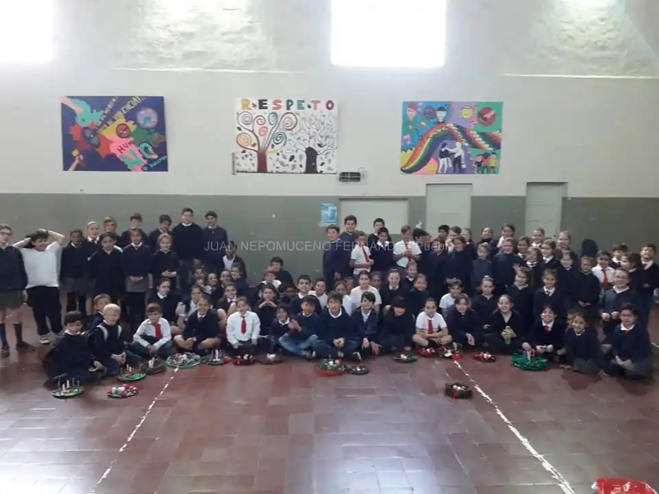 Docentes y alumnos del Colegio Parroquial aguardan la Navidad