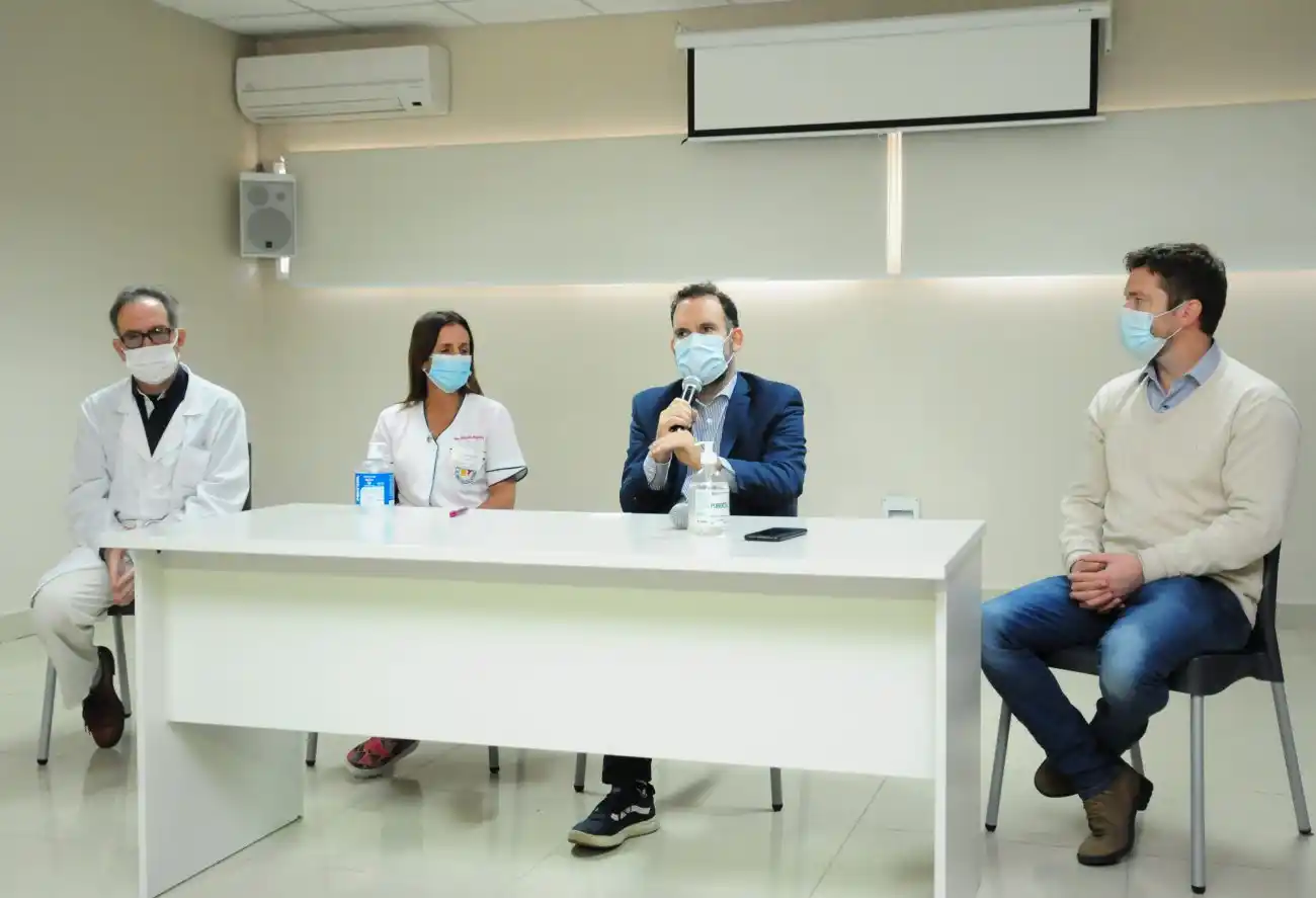 Advirtieron que los sistemas de salud públicos y privados están al límite