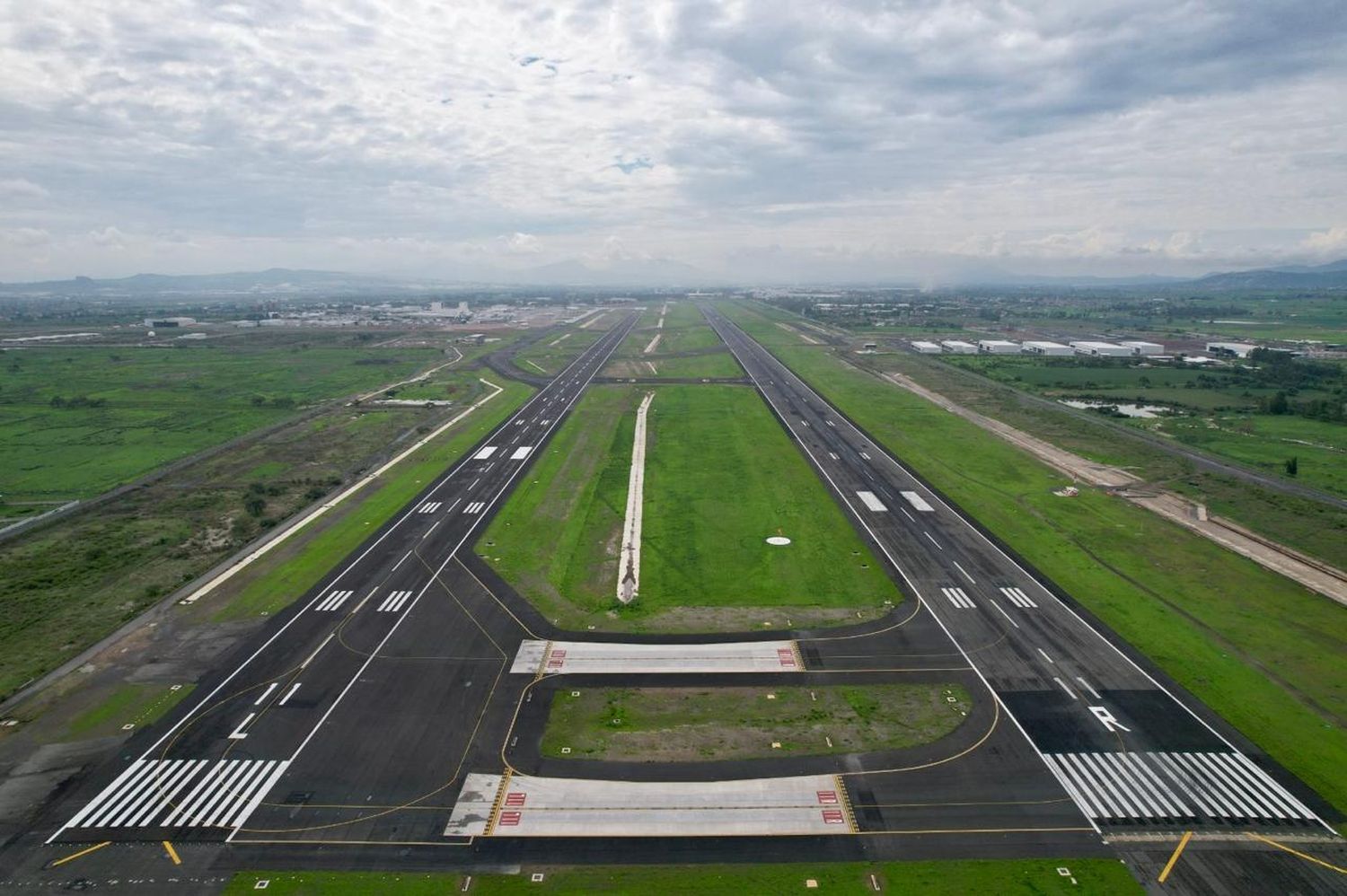 Aena se desprendería de su participación en operadora de 12 aeropuertos mexicanos