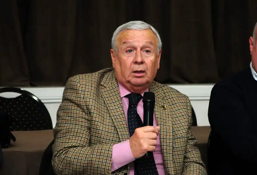 Tassara desmintió recortes presupuestarios y cruzó a la FUA por tener "mala memoria"