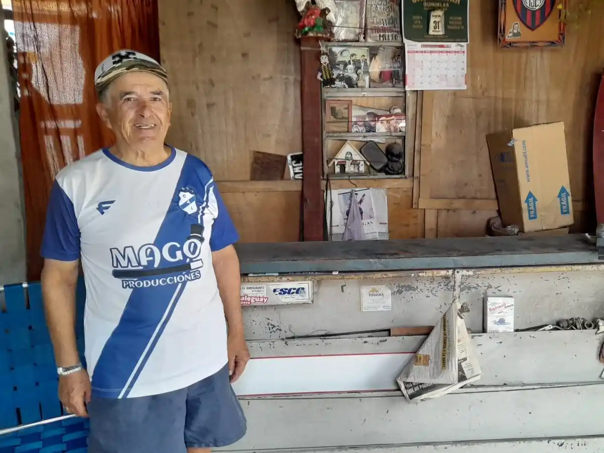 Del oficio en la vereda a la reinvención permanente: la historia de Miguel Abel Taborda en el Día del Trabajador