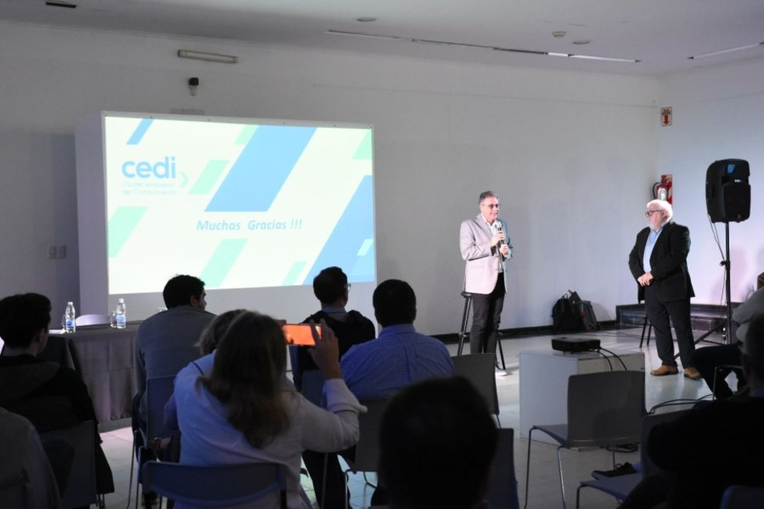 Luis Castellano participó de una jornada sobre Economía del Conocimiento