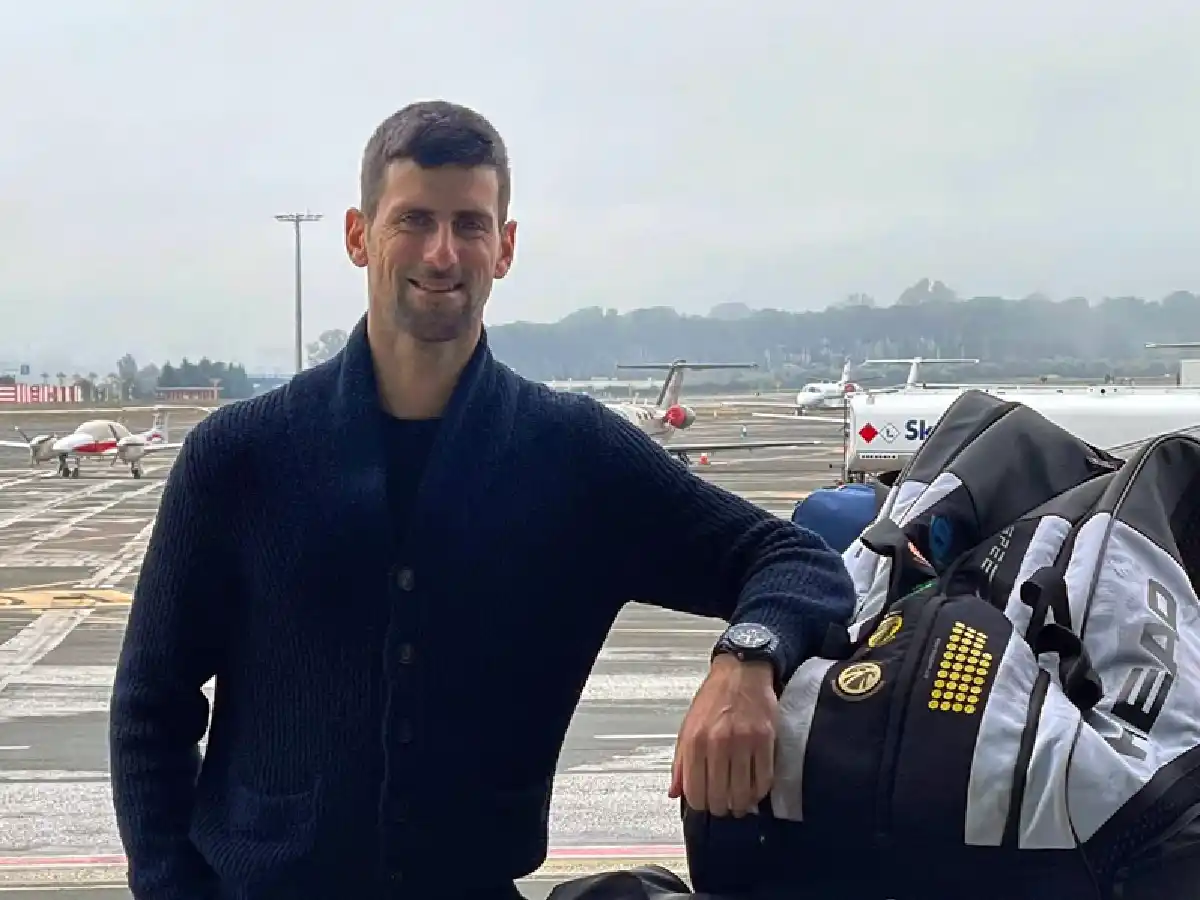 La novela Djokovic: retenido e "incomunicado"