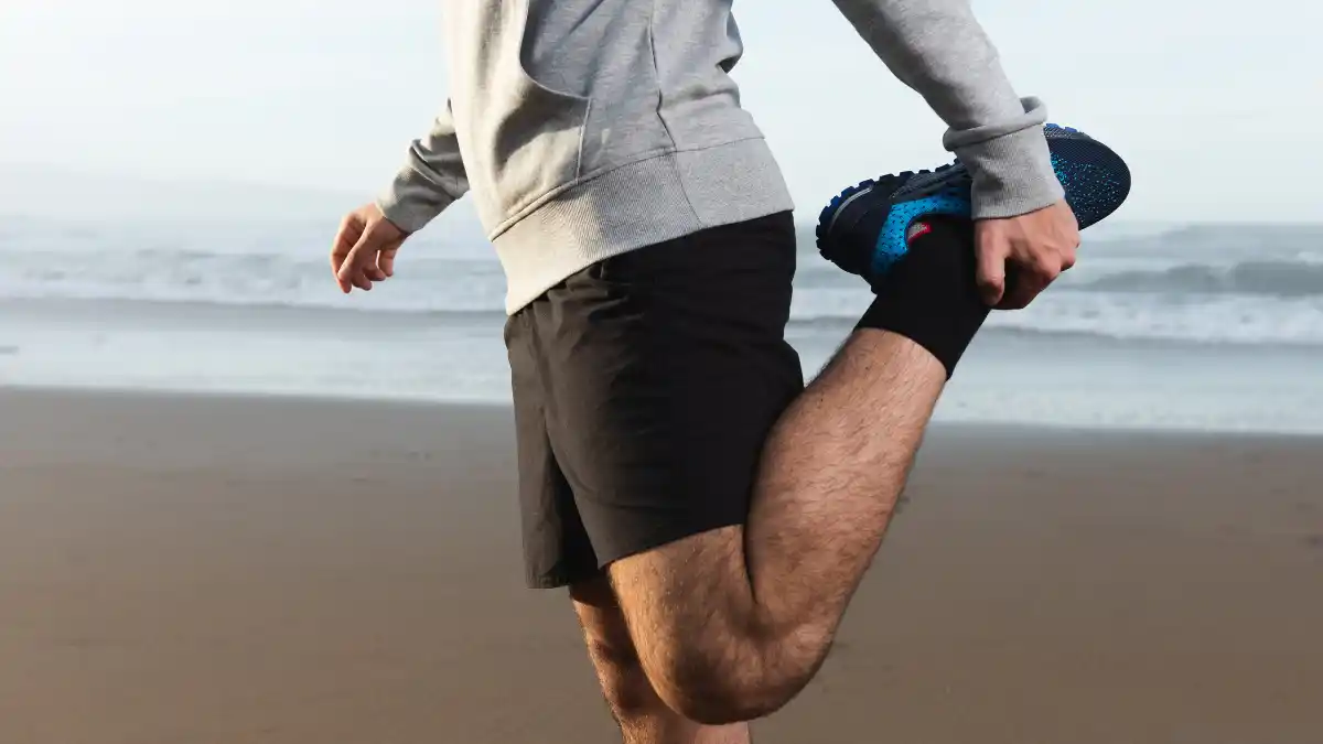 Este estiramiento puede lastimar tu músculo si no se realiza de la mejor manera/ DeporteGlam