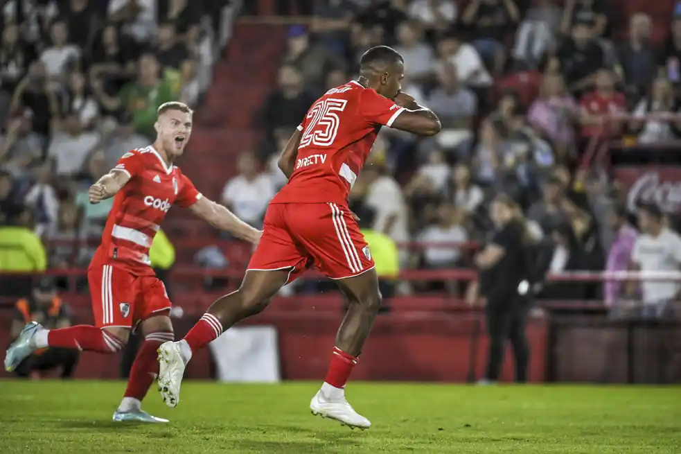 Beltrán y Rondón vienen de conformar la dupla ofensiva de River.