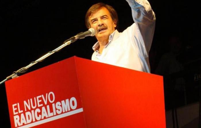 Para Bazze, "Scioli busca ser heredero del kirchnerismo"