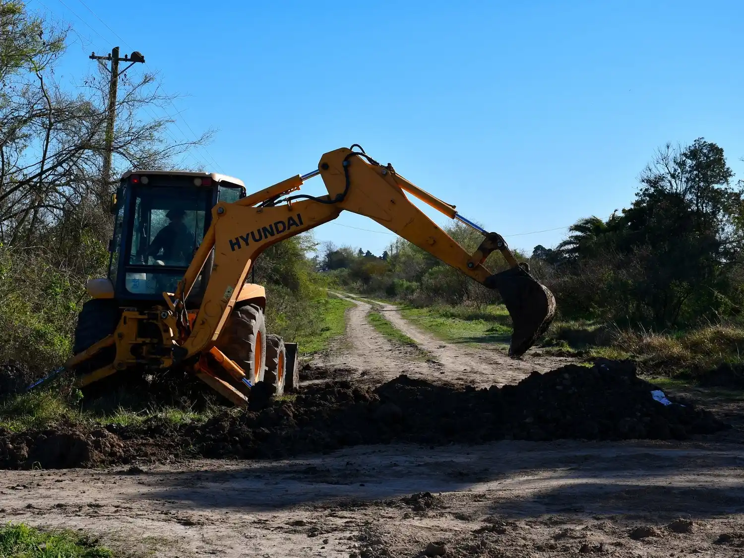Obras municipales en distintos barrios de la ciudad