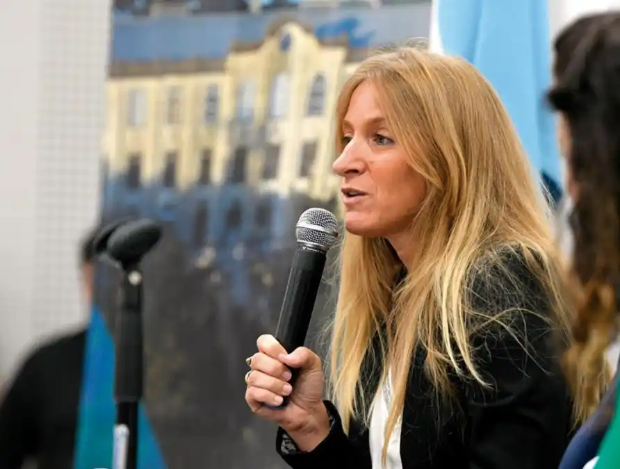 Florencia Carignano, Directora de Migraciones. 