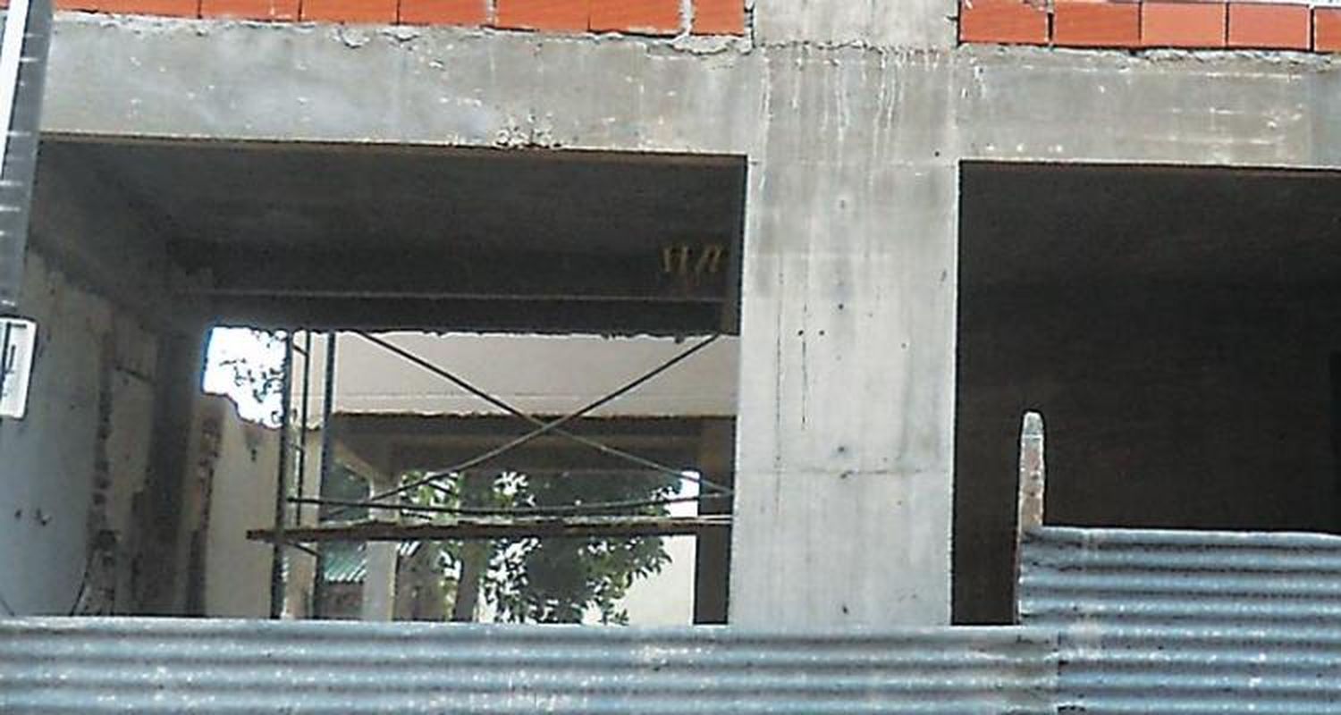 Las obras sin control provocaron  un accidente que pudo ser fatal