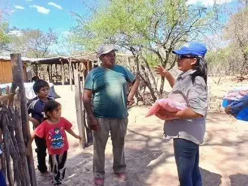 Ingeniero Juárez: Decenas de familias productoras 
recibieron semillas para fortalecer su producción