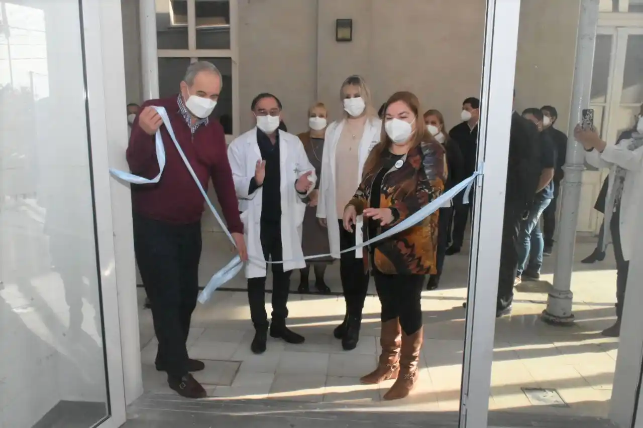 El ministro Aníbal Gómez habilitó nuevos y modernos sectores en el hospital Central
