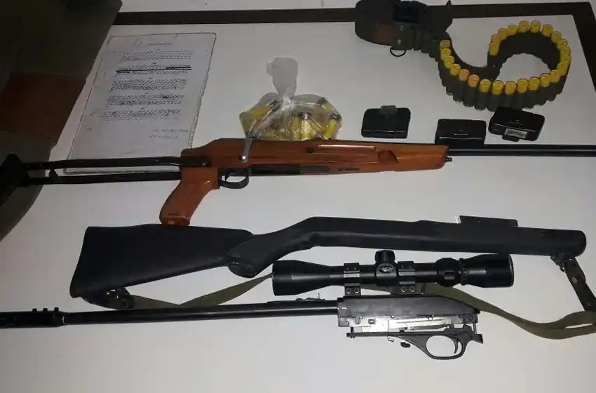 Denunció a su pareja por violencia y le secuestraron un arsenal