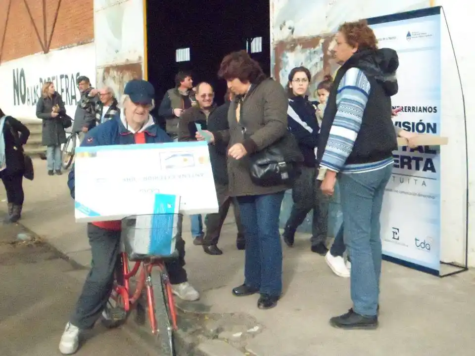 Entregaron 600 antenas de TDA en la ciudad