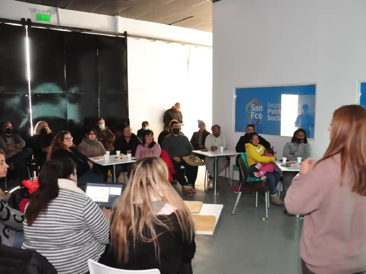 Capacitaron a comedores y merenderos sobre buenas prácticas alimentarias