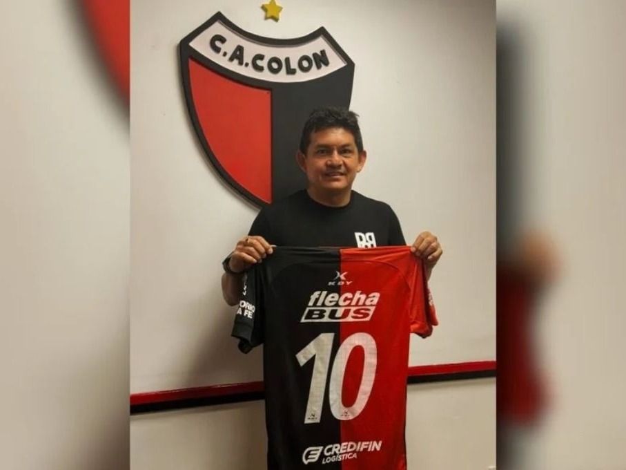 Llega en condición de libre y ya estampó la firma.