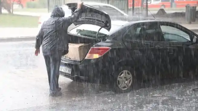 El granizo afectó a varias localidades del AMBA.