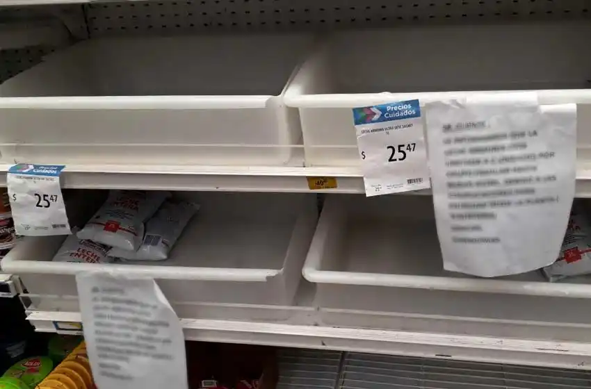 Denuncian faltante de leche en el programa Precios Esenciales