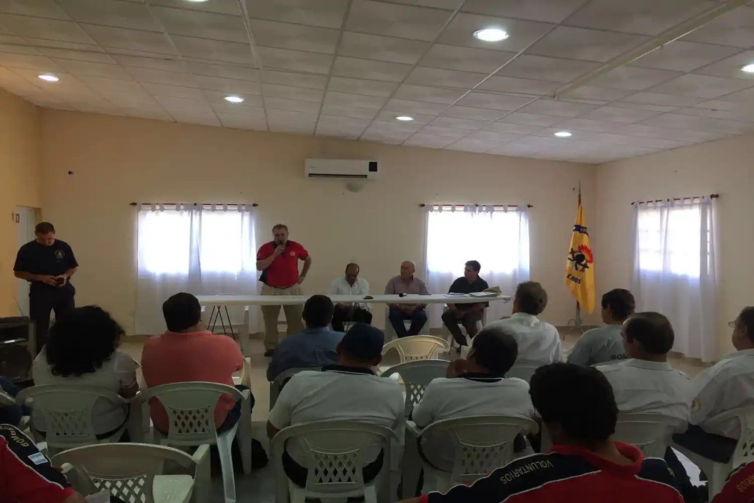 La Secretaría de Ambiente entregó aportes a 18 asociaciones de bomberos voluntarios de la provincia