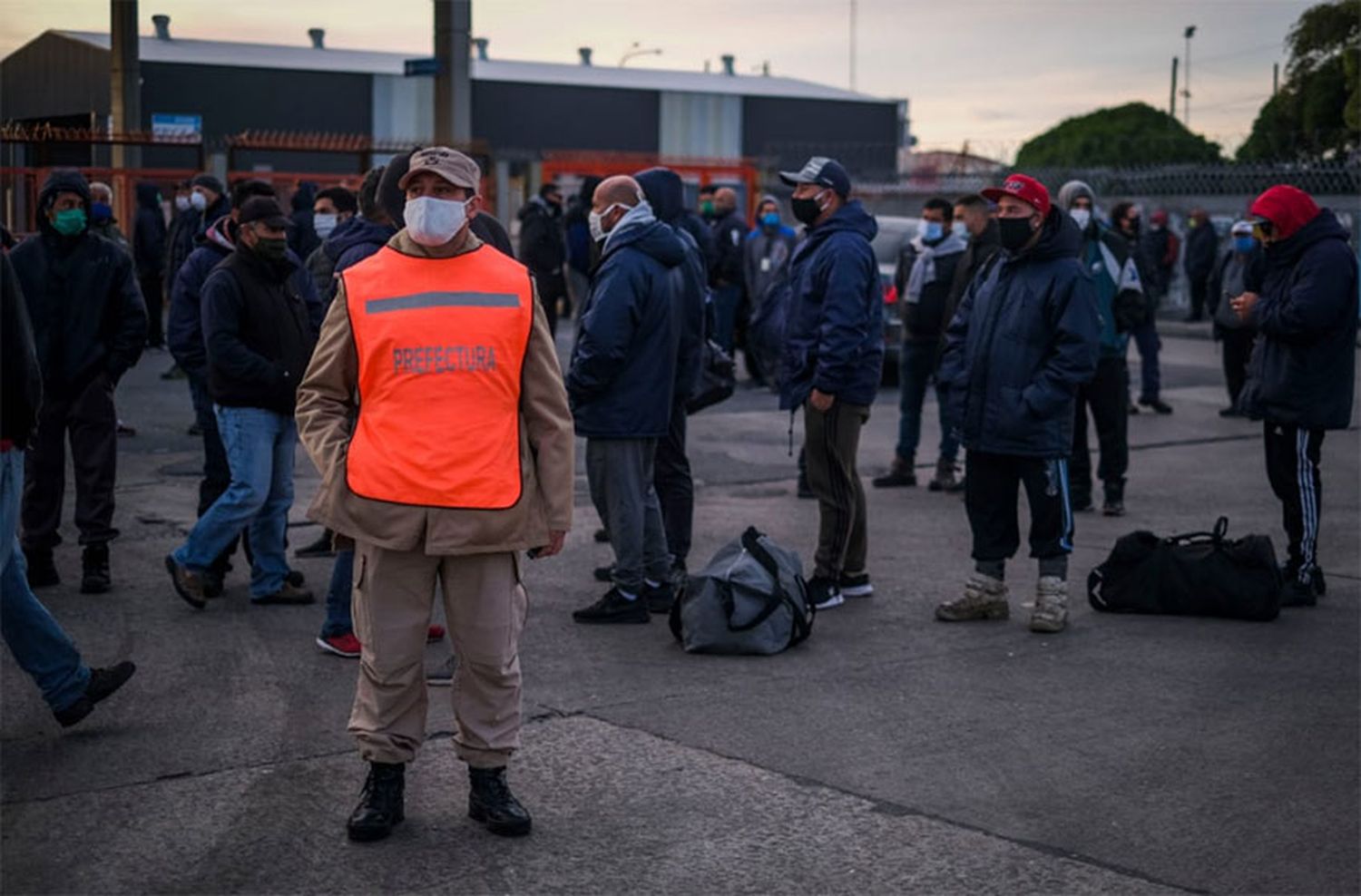 Levantaron el corte en el puerto tras los anuncios de nuevos controles sanitarios