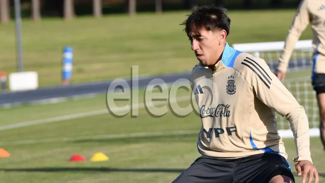Ruiz, en el entrenamiento de ayer en Ezeiza.