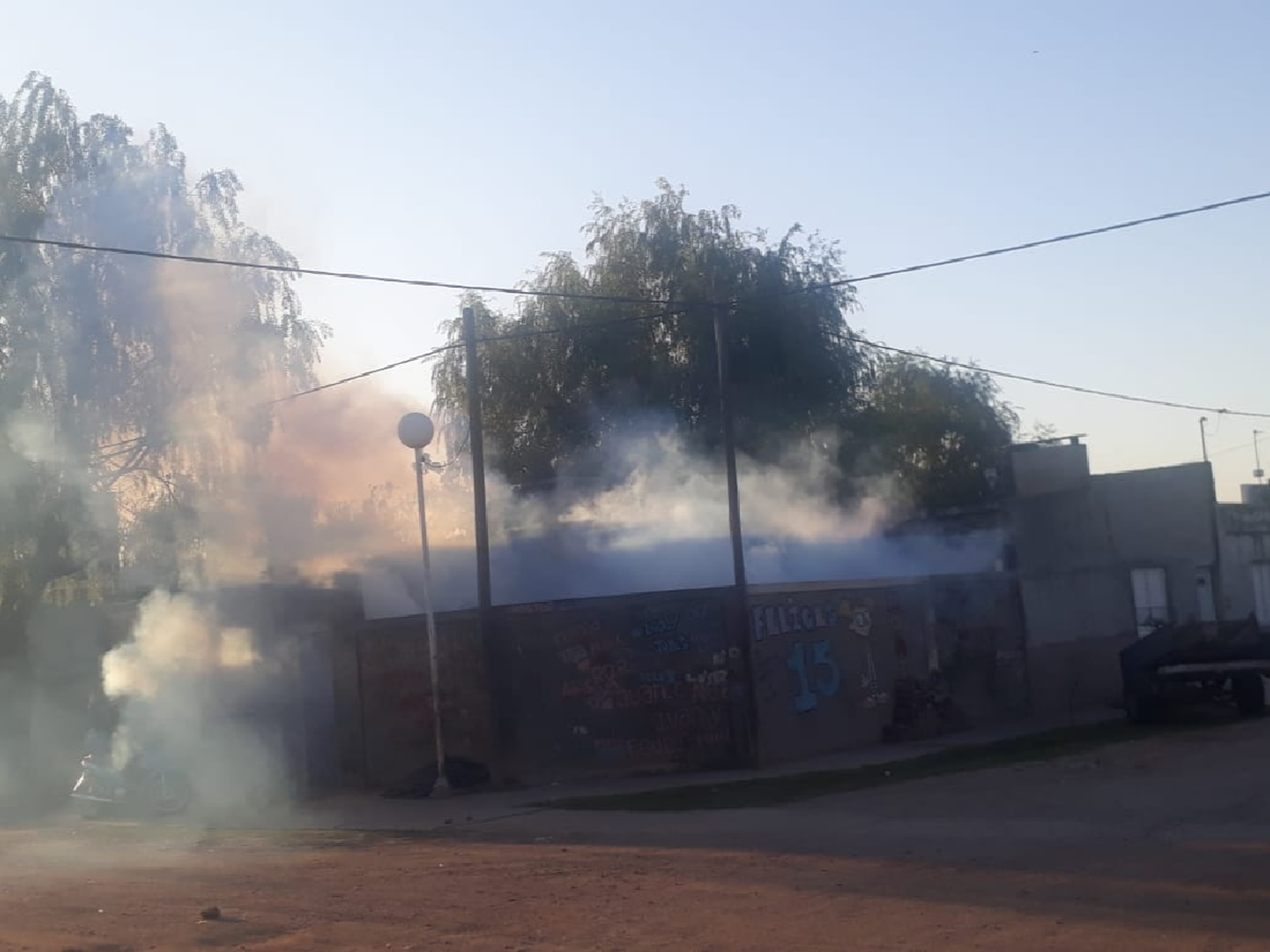 Frontera: para combatir el dengue fumigan casa por casa  