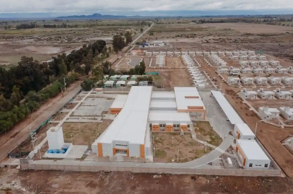 San Juan: Cafiero, Vizzotti y Uñac inauguran el Hospital de 25 de Mayo