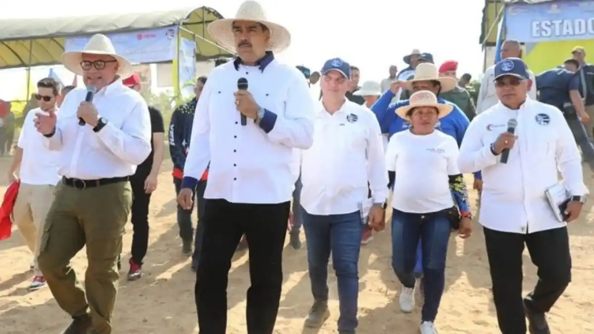 Maduro asegura estar empeñado en recuperar el Lago de Maracaibo