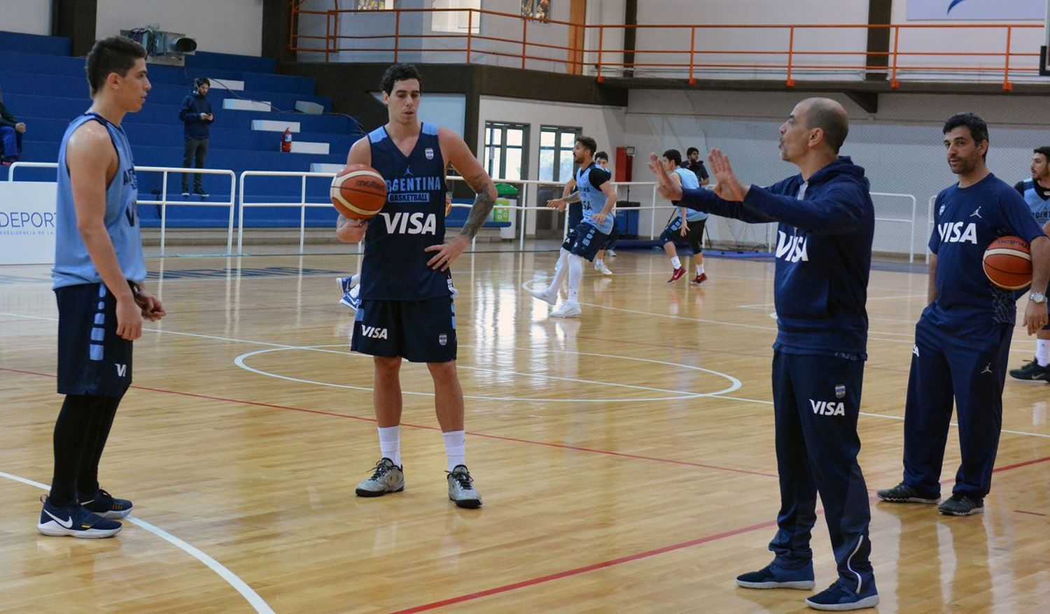 Luca Vildoza y Garino fueron confirmados para jugar la AmeriCup