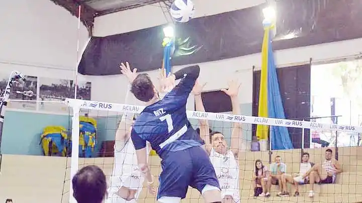 Policial volvió al triunfo ante UVT