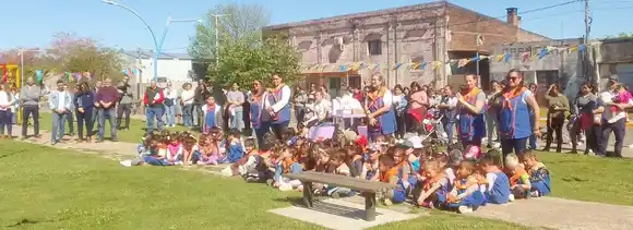 Se inauguró el parque jardín de infancias, en General Campos