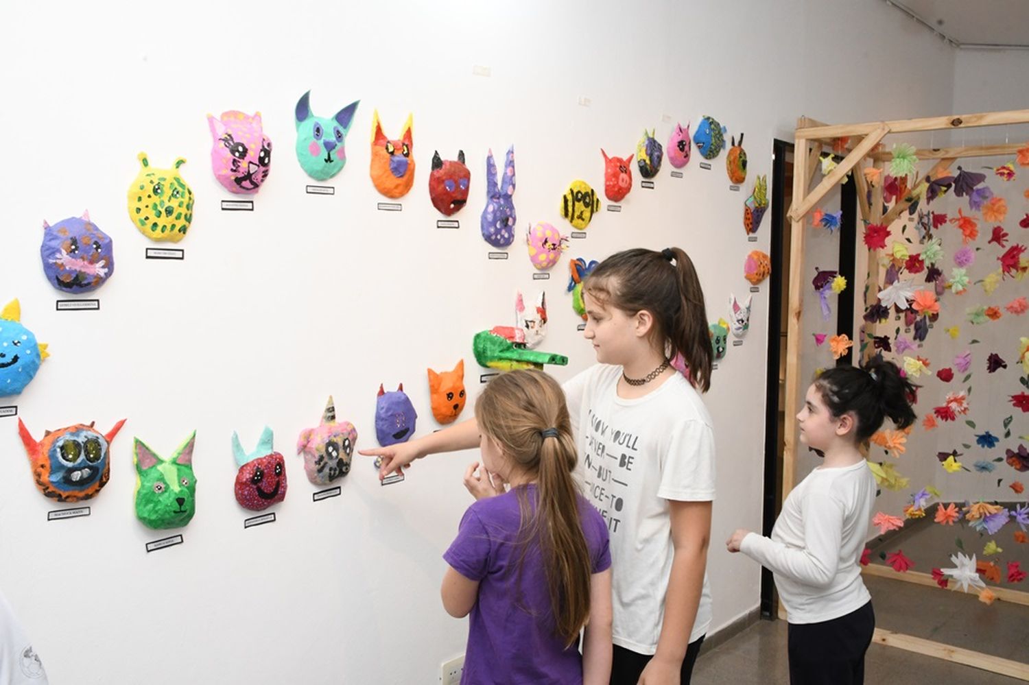 Cerámica y Artes Plásticas en la Sala Municipal de Avellaneda