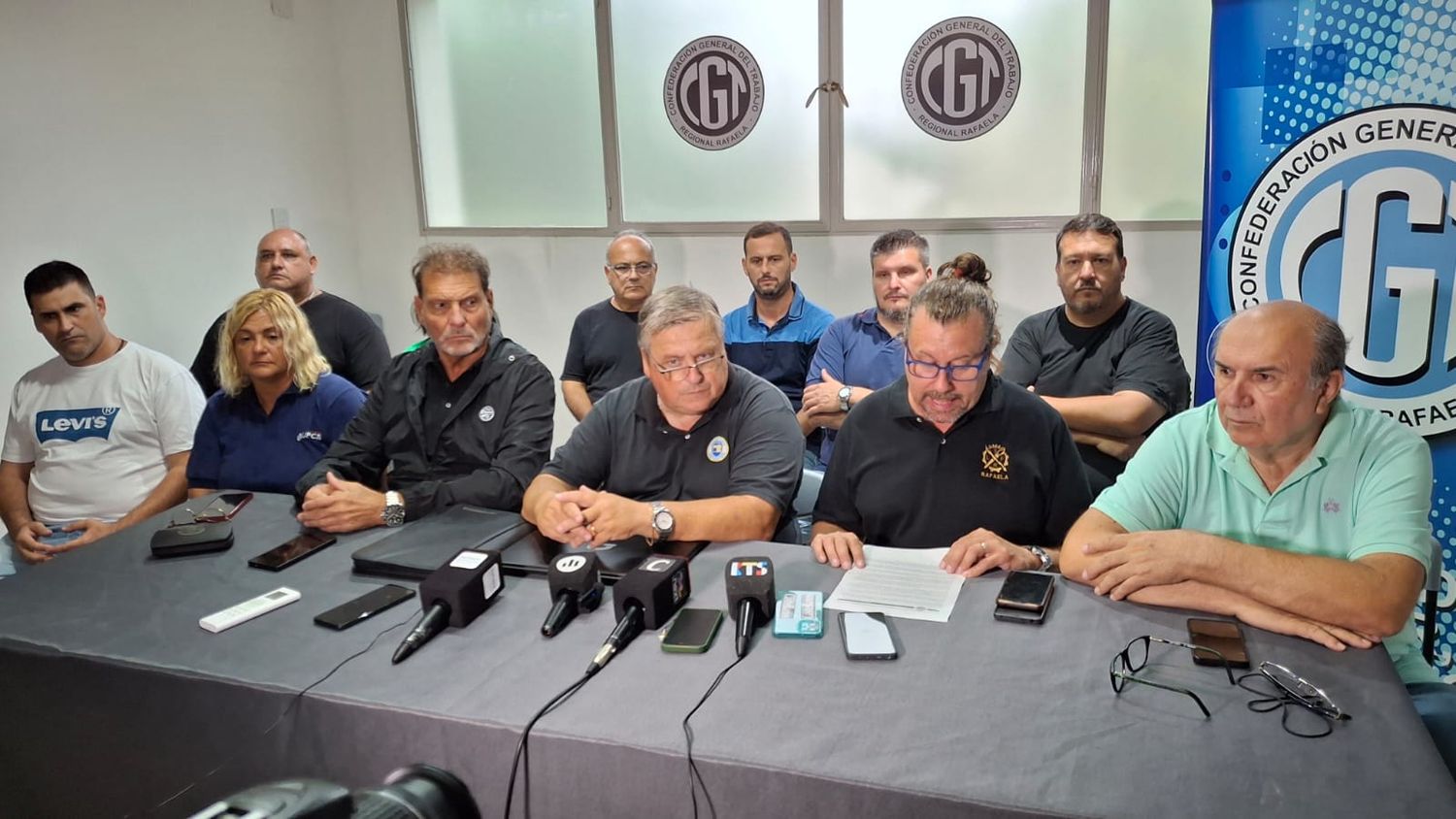 Representantes de la CGT Rafaela en conferencia de prensa