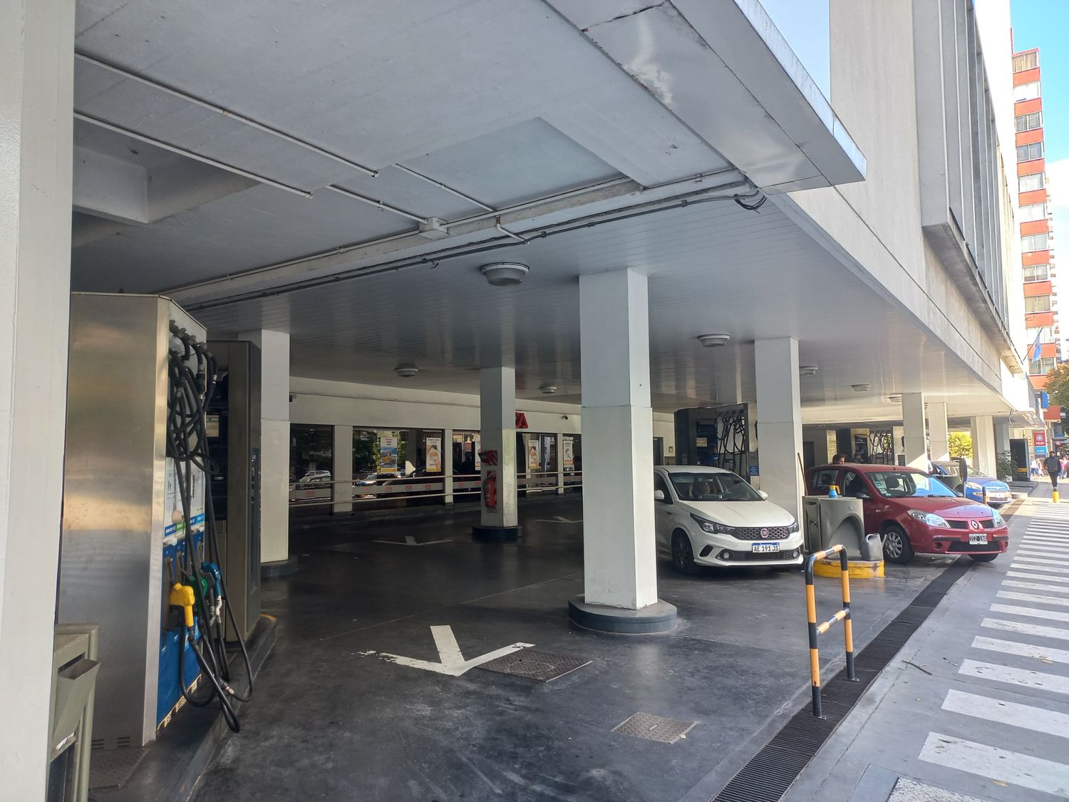 La definición sobre la baja del precio del combustible la hará la empresa esta semana.
