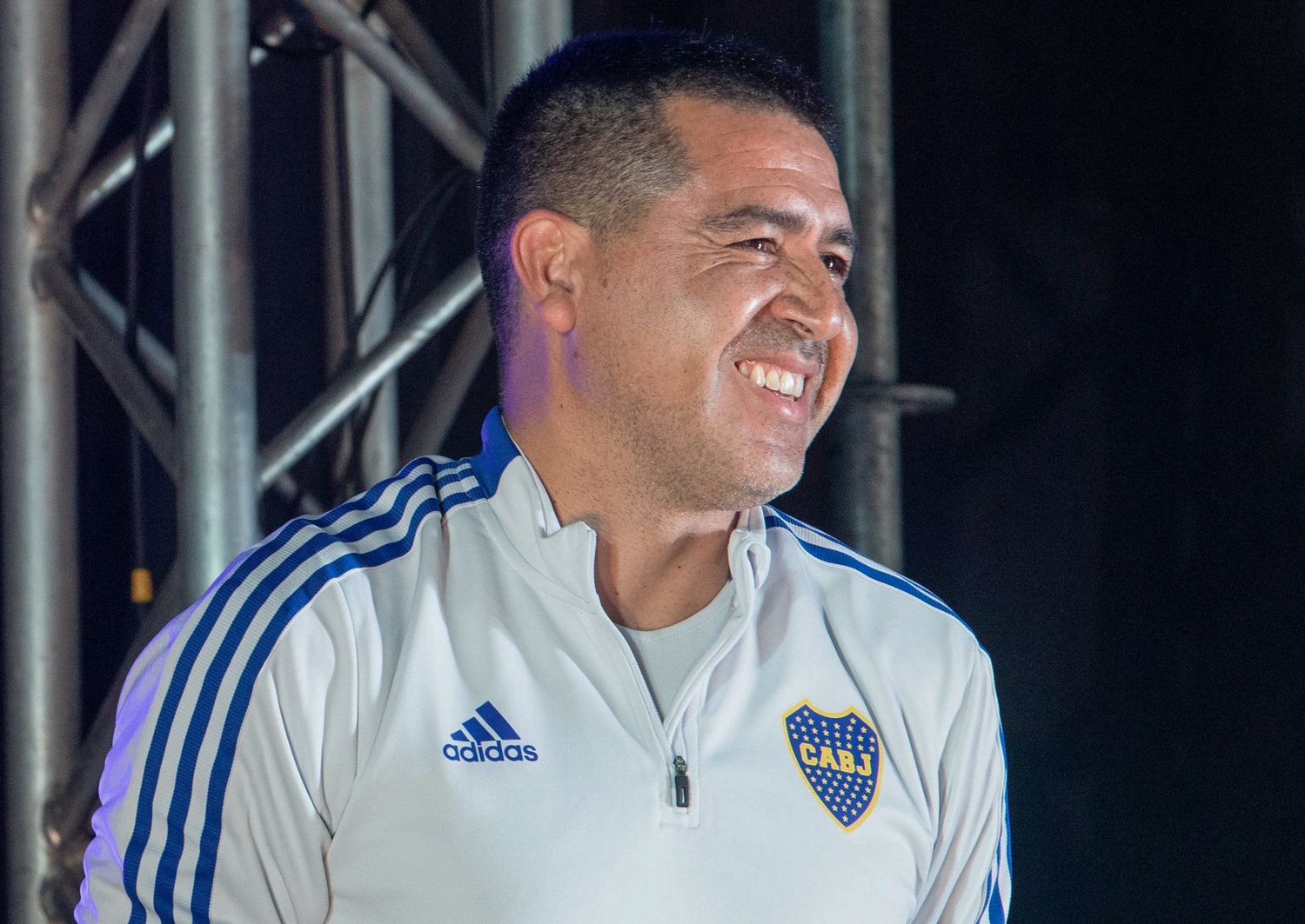 Riquelme estará en Parque Lezama.