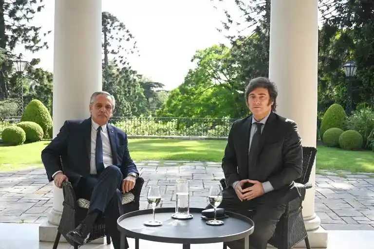 Alberto Fernández y Javier Milei en Olivos.