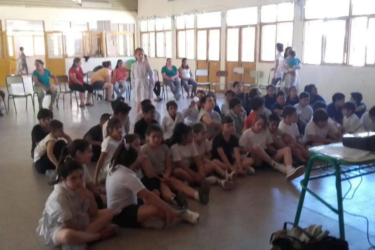 Realizan talleres sobre violencia de género en las escuelas