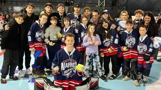 Roller hockey
