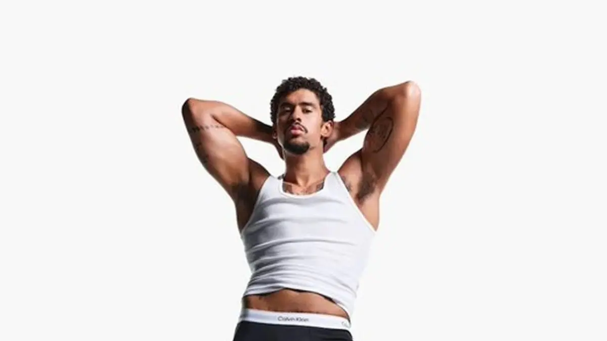 BAD BUNNY LA SIGUE ROMPIENDO: ahora es modelo de ropa interior de Calvin Klein (+ Video)