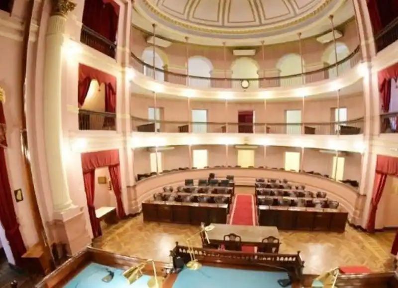 Comunicados de los bloques de Diputados respecto a las declaraciones de la Diputada Stratta