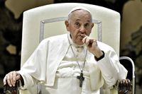 El Papa en su mensaje de Navidad pidió "que se callen las armas"