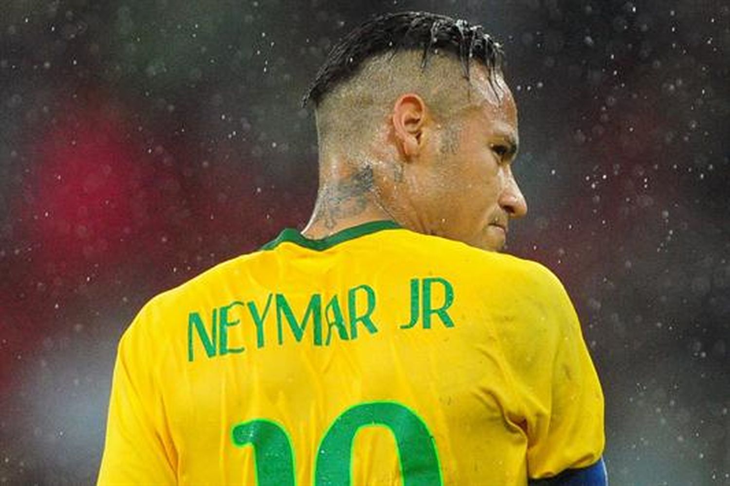 Una genialidad de Neymar en tiempo de descuento salvó a Brasil en su debut