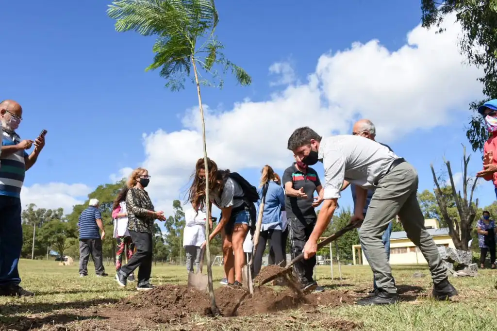 Tandil se sumó a la convocatoria de "Plantar Memoria" por los desaparecidos