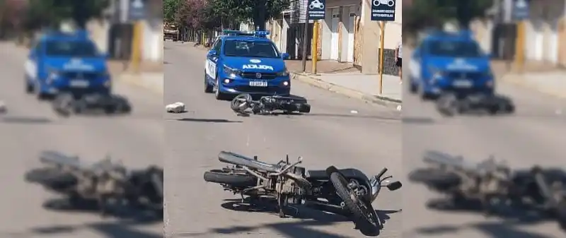 Accidente entre dos motos dejó un herido grave