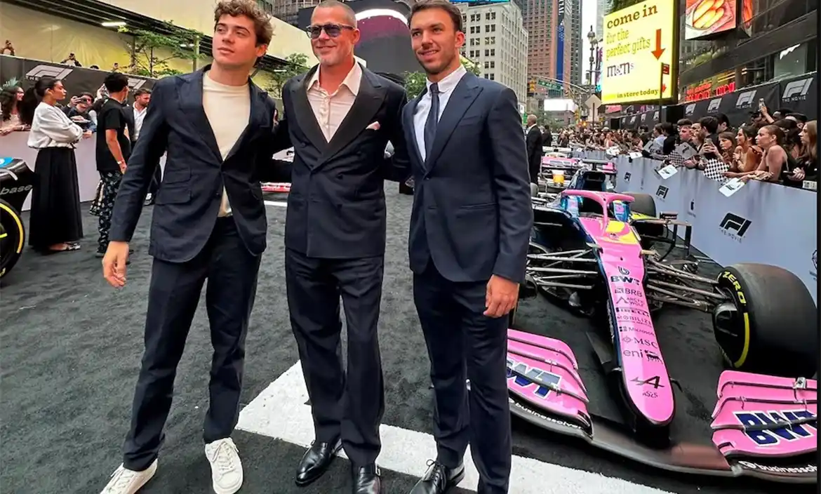 Franco Colapinto posó junto a Brad Pitt en el estreno de "F1: La película"