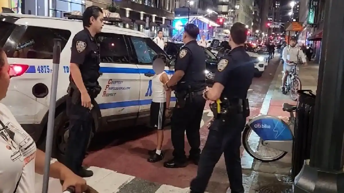 NIÑO VENEZOLANO de apenas 11 años fue detenido en Nueva York tras cometer un atraco en el metro