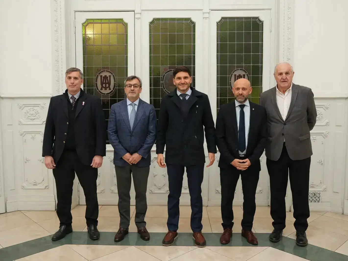 El gobernador se reunió con el presidente de la Unión Industrial Argentina, Martín Rappallini, acompañado por los ministros Gustavo Puccini y Pablo Olivares. Foto: GSF