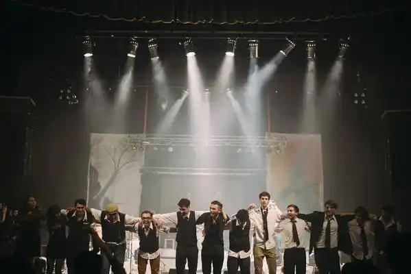 Esta noche, Divina Ciencia celebra 6 años en el Sirio Libanes