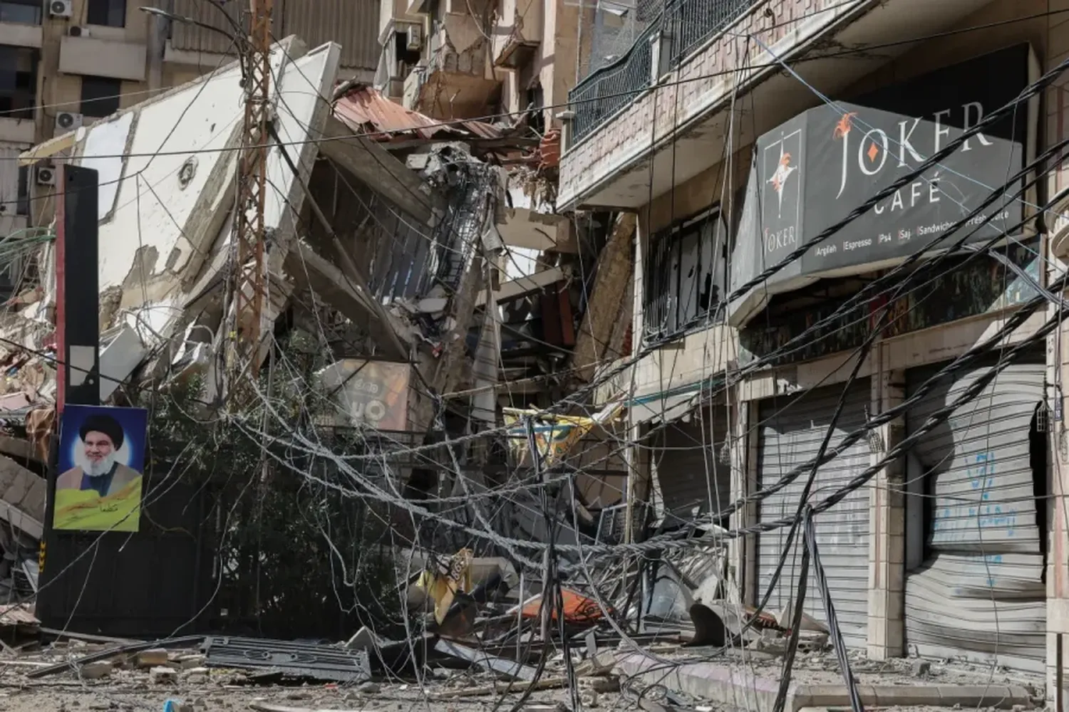 Aspecto de edificios dañados en Dahye, un suburbio del sur de Beirut controlado por Hizbulá. EFE/Joao Relvas