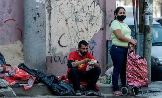 Pobreza: el mundo mejor, Argentina peor