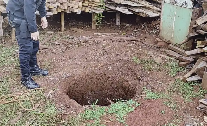 Rescataron a una adolescente que cayó a un pozo de nueve metros de profundidad en Misiones